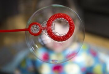Spaß im Garten: Altersgerechte Gartenbauprojekte für Kinder